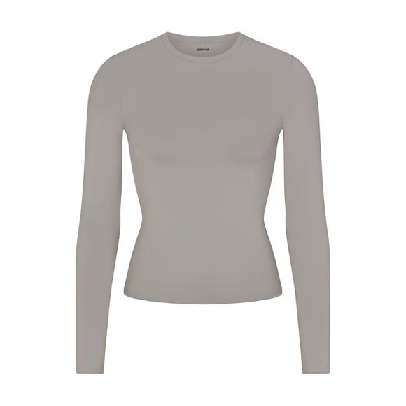 Skims Soft Smoothing Seamless Long-sleeve T-shirt in Smoke - Picture 3 of 3